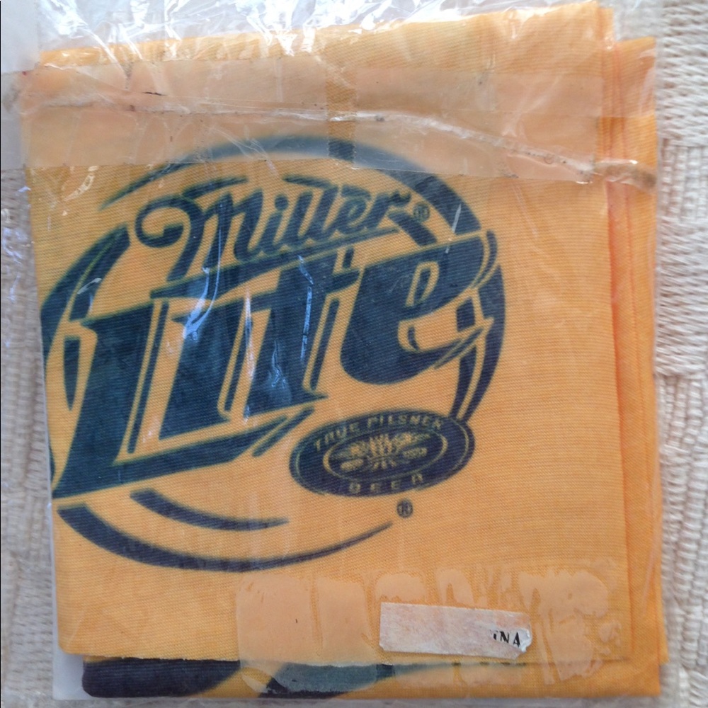 💋4 Him💋 NWT Miller Lite Head Wrap